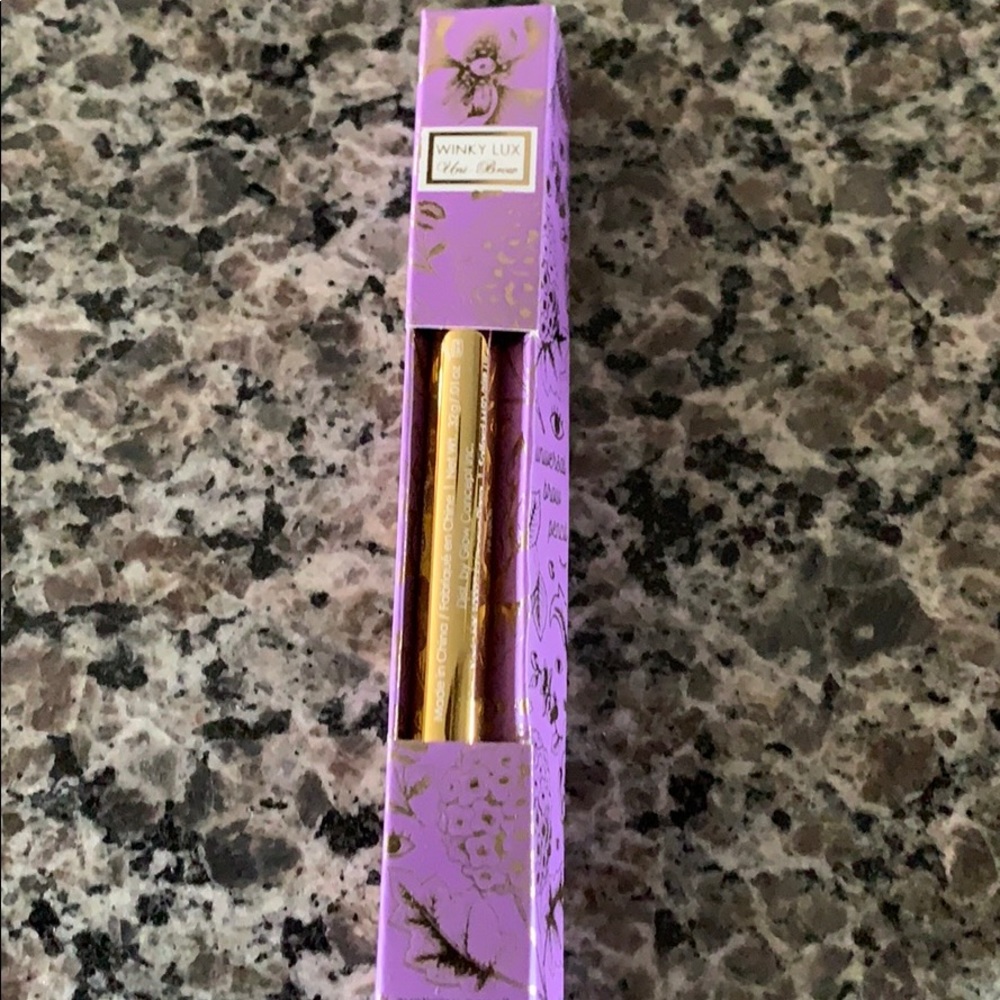 New in box Winky Lux eyebrow pencil- universal